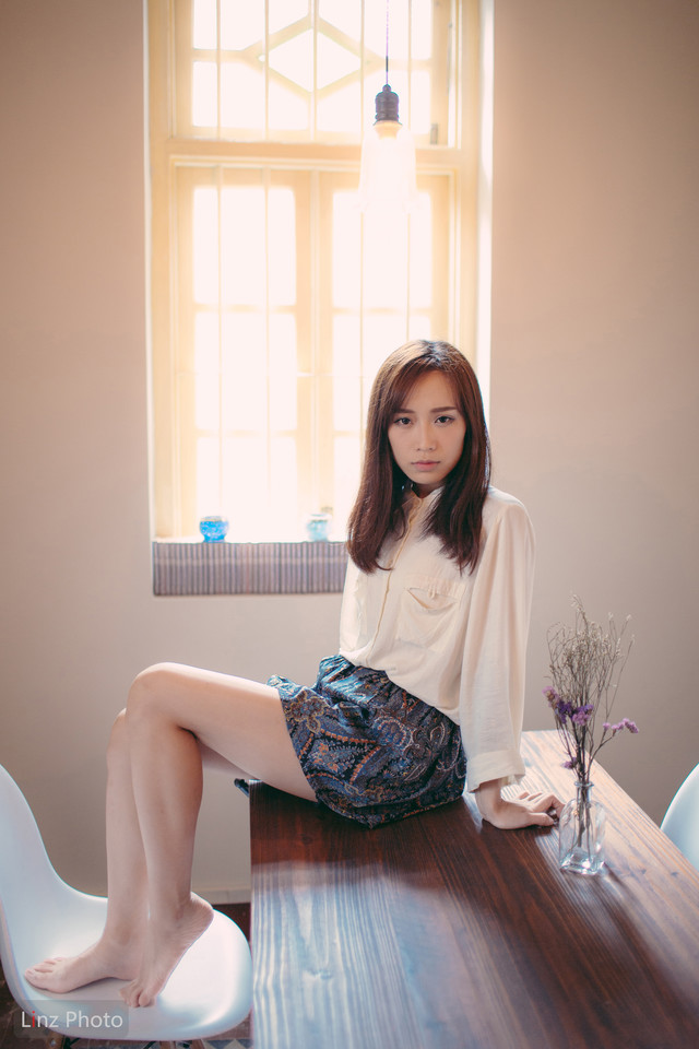 咖啡馆清纯甜美女孩  第15张