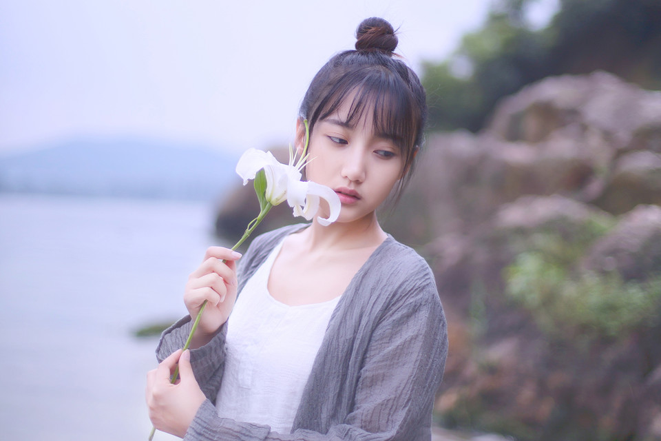 一花一世界的水上清纯妹子  第3张