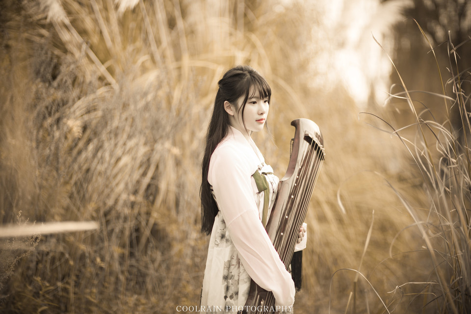 古筝女子户外清纯唯美图  第2张