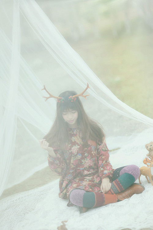 童话里的长发迷人女子  第17张