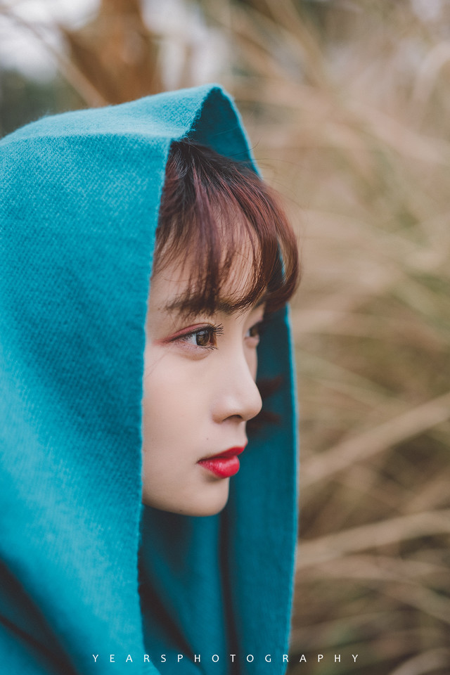 短发妹子气质迷人写真  第9张