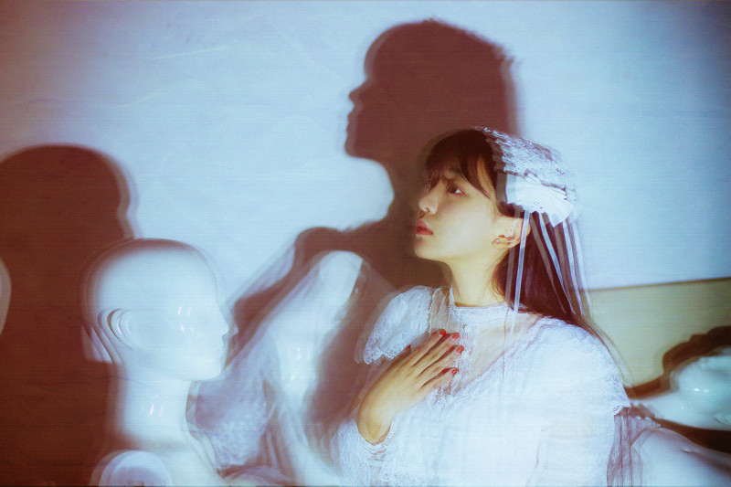 白裙少女私房忧郁迷人图  第15张