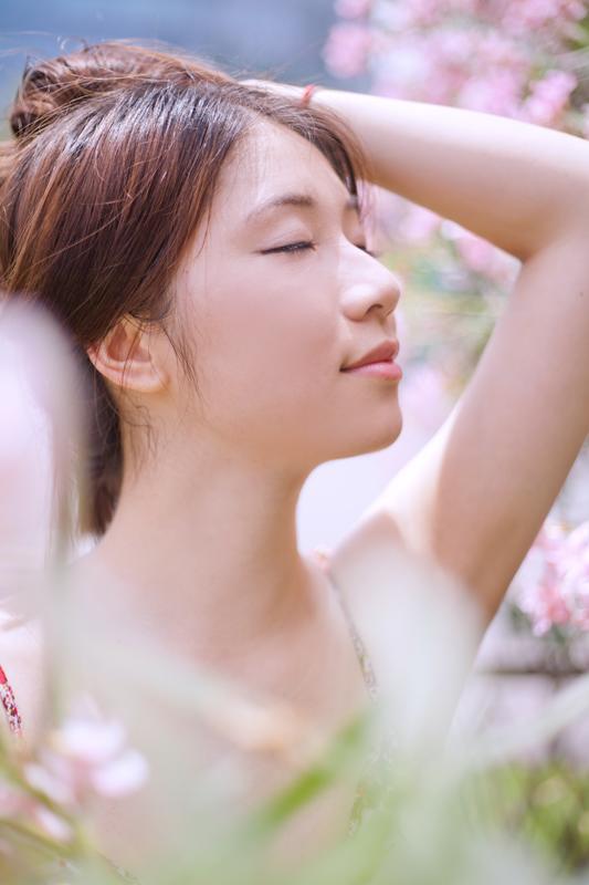 小清新美女的唯美迷人写真  第1张