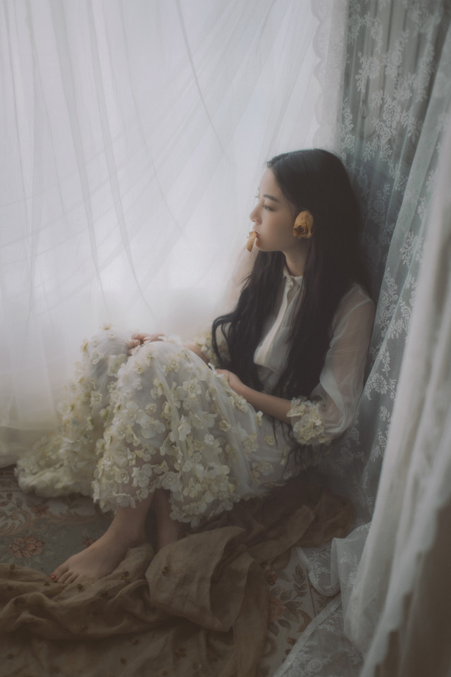 长发美女清纯私房美照  第5张