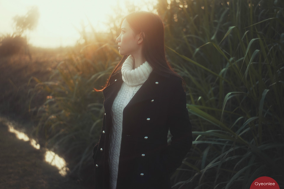 冬日暖人心窝的甜美女子  第6张