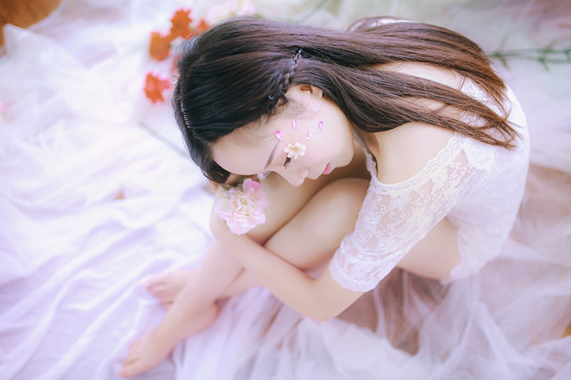 清纯私房照的少女梦  第3张