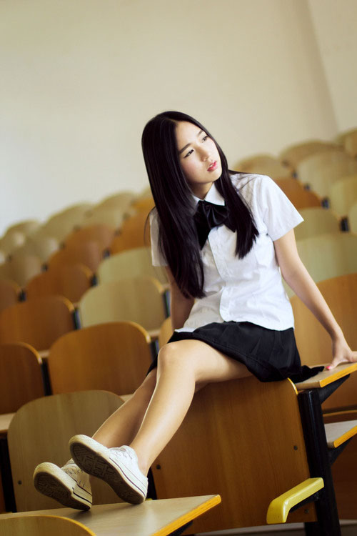 校花的清纯可人丽人  第6张