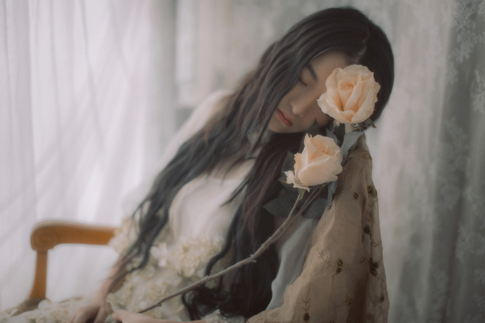 长发美女清纯私房美照  第3张