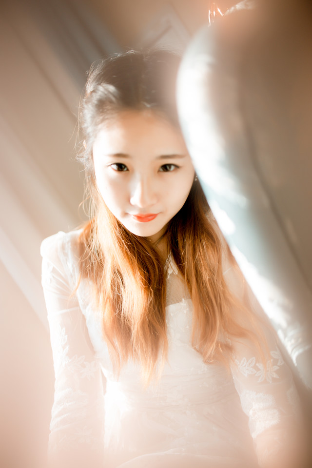 白裙少女私房清纯迷人图  第4张