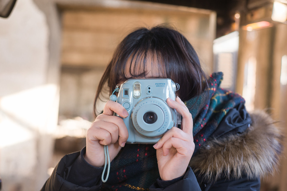 冬日户外浮光少女清纯图  第13张