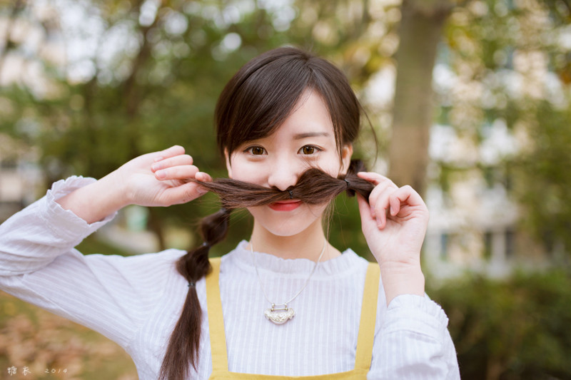 秋日清纯美女迷人图  第14张