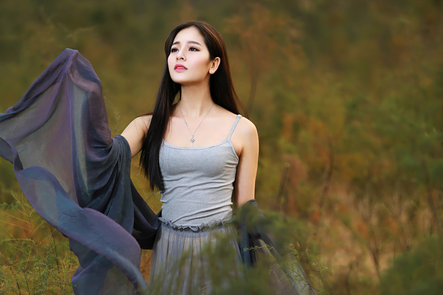 养眼美女户外夕阳落下  第10张