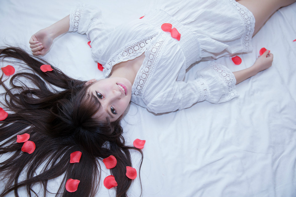 90后私房卖萌妹子  第12张