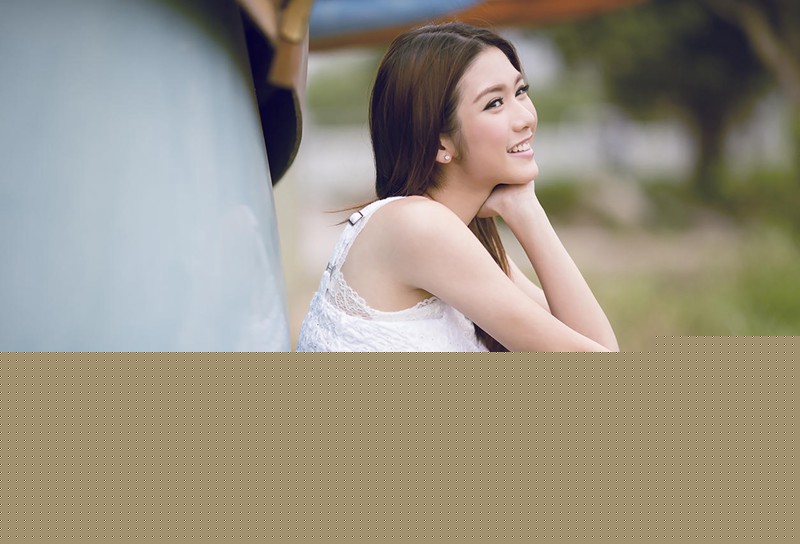 回眸一笑的纯净让人着迷女子  第7张