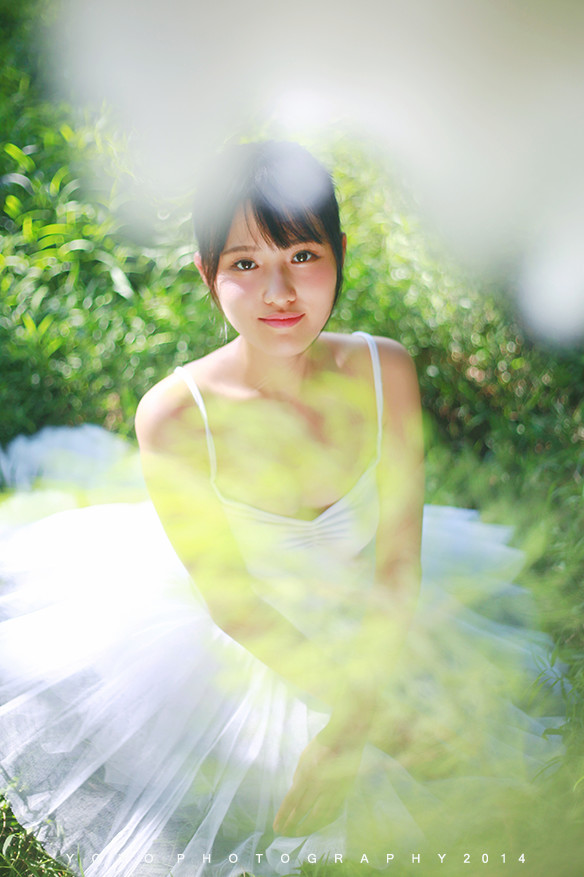 夏日美女在森林中舞动身姿  第11张