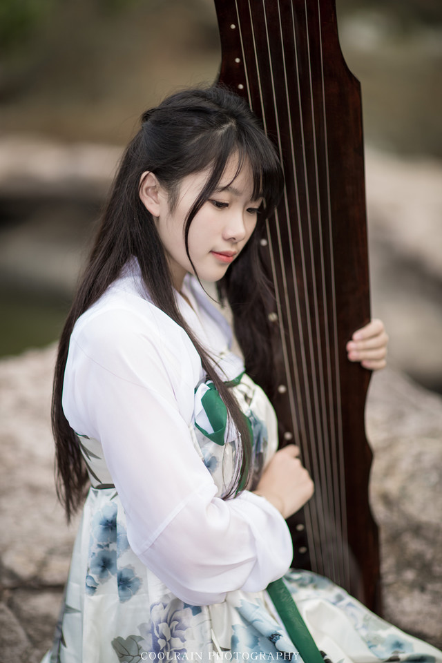 古筝女子户外清纯唯美图  第16张