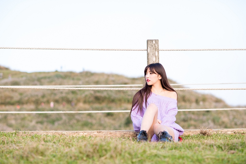 田野里温柔可人清纯照  第27张