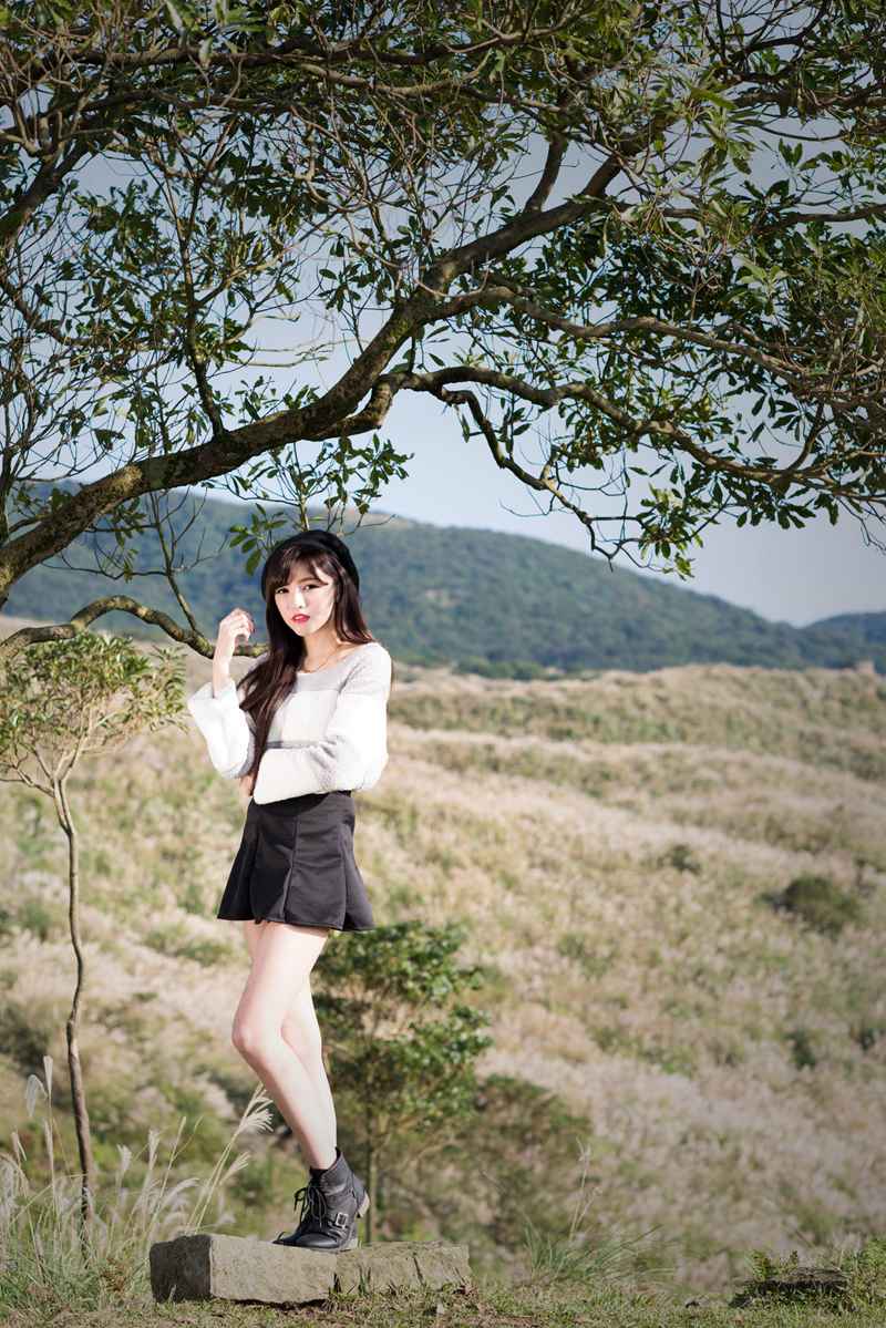 田野里温柔可人清纯照  第12张