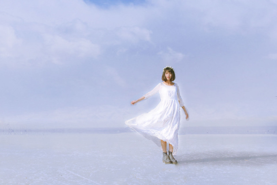 花环少女海边白裙飘飘  第8张